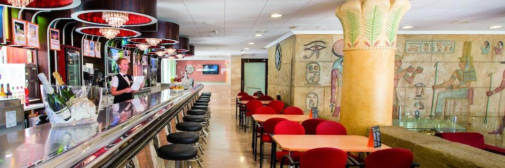 埃及艳后Spa酒店 滨海略雷特 外观 照片