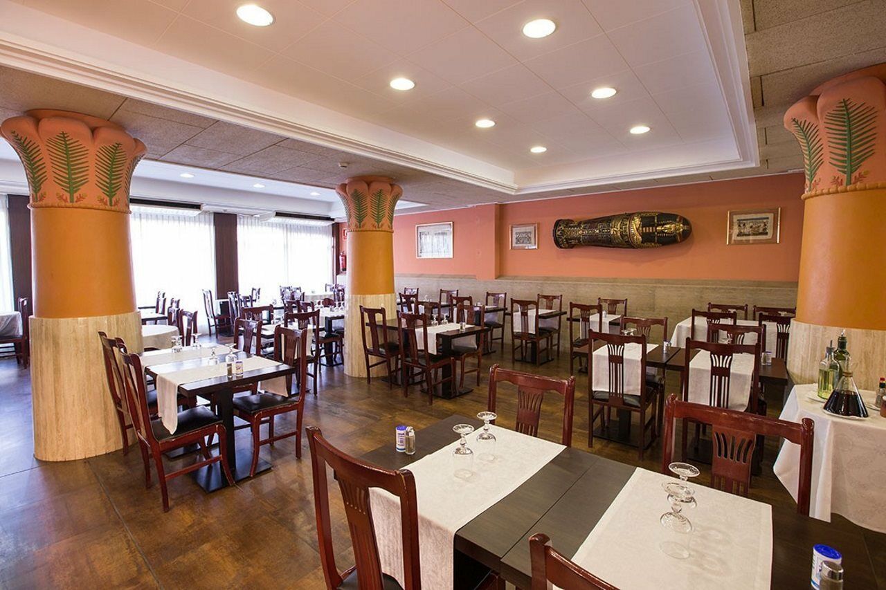 埃及艳后Spa酒店 滨海略雷特 外观 照片