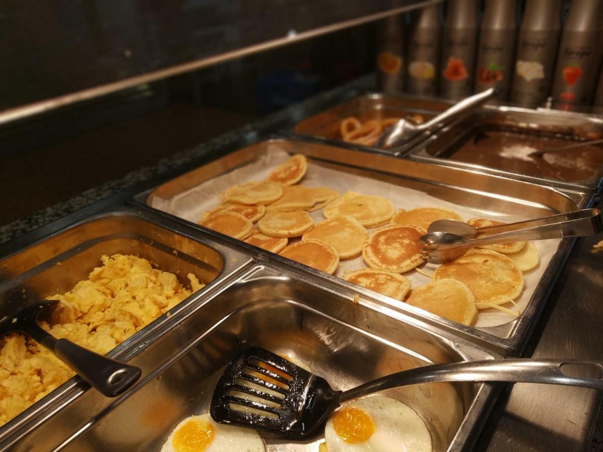 埃及艳后Spa酒店 滨海略雷特 外观 照片